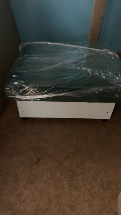 Продаю диван почти новый