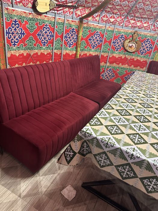 Мебели для кафе и ресторанов