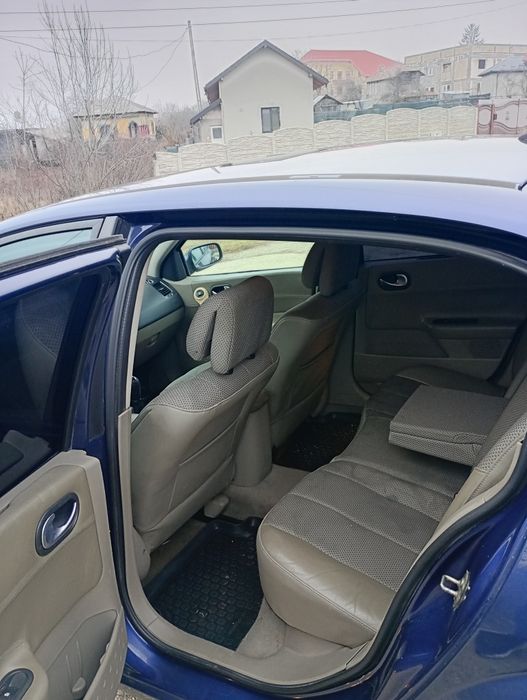 Vând Renault Megan2