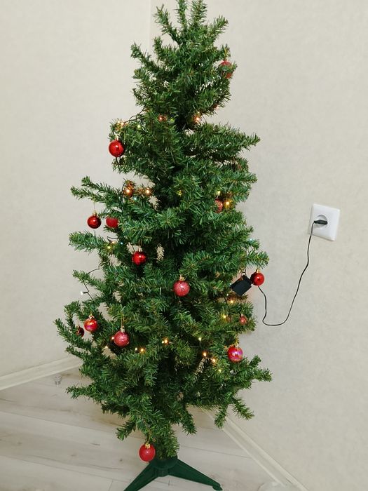 Продам искусство. ёлку