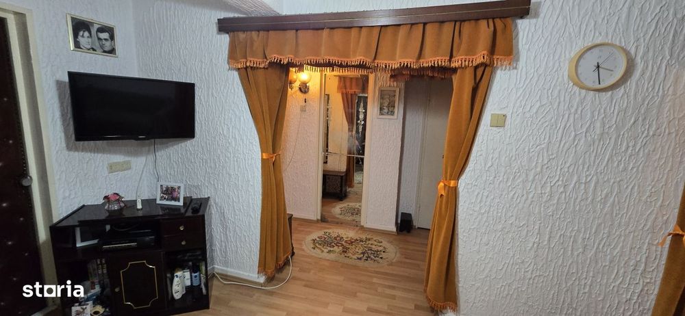 Apartament 4 camere, 83 mp, zona Vest — fotografia 3