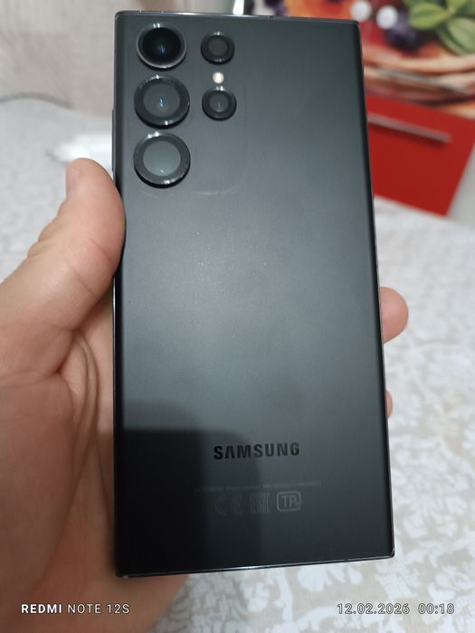 S23 ultra - дисплей