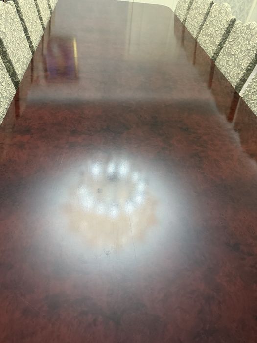 Продается стол в зал