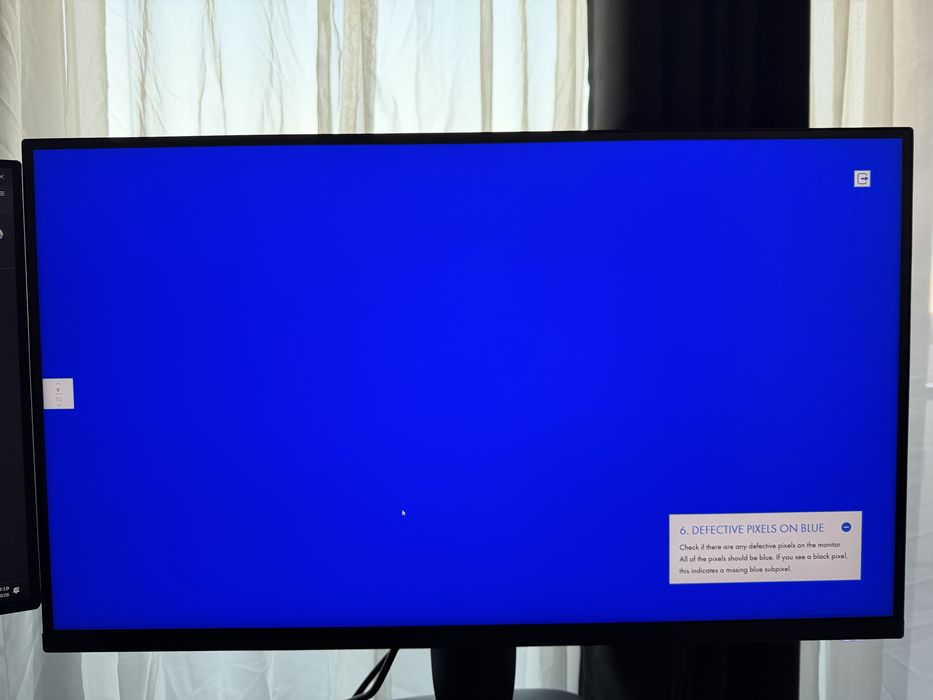 Alienware AW2725DM