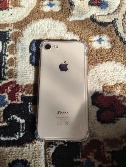 Айфон 8, идеал сост