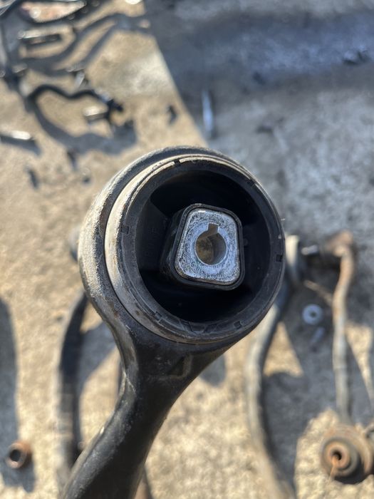 Носачи бмв/bmw 330xd 320xd e90 e91 e92 носач бмв е90 е91 320хд 330хд