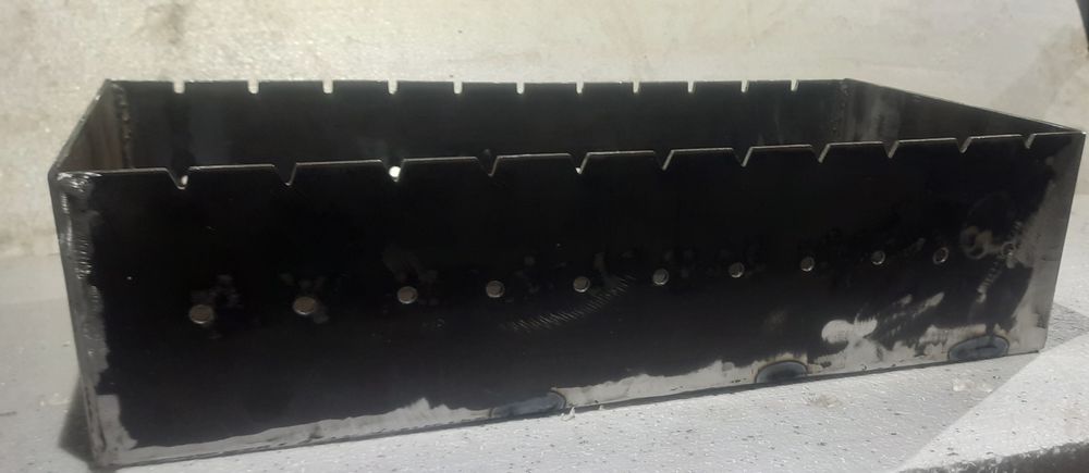 Продаю мангал на ножках