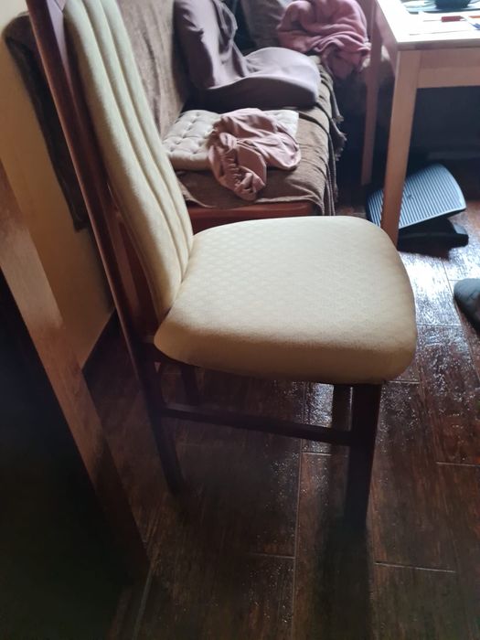 Masa lemn masiv extensibila si scaune