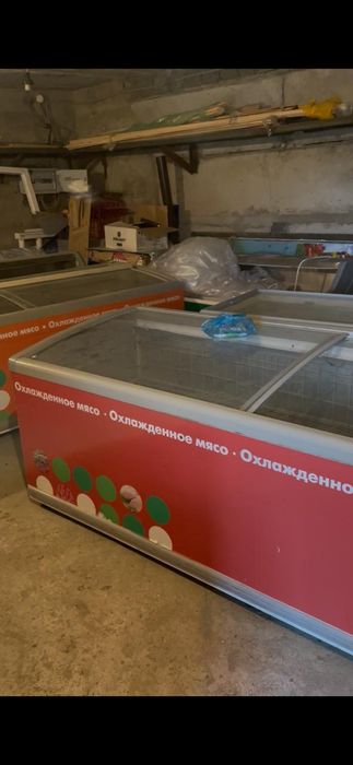 Холодильные витрины открытые и лари