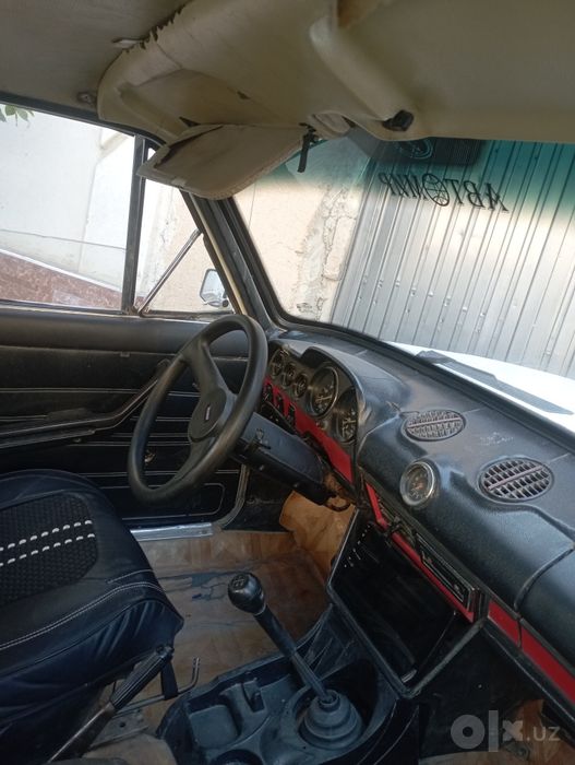 Vaz 2106 sotiladi