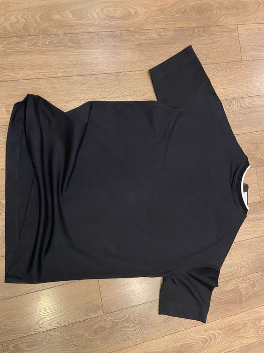 Оригинална тениска Emporio Armani, черна, размери: M, L и XL