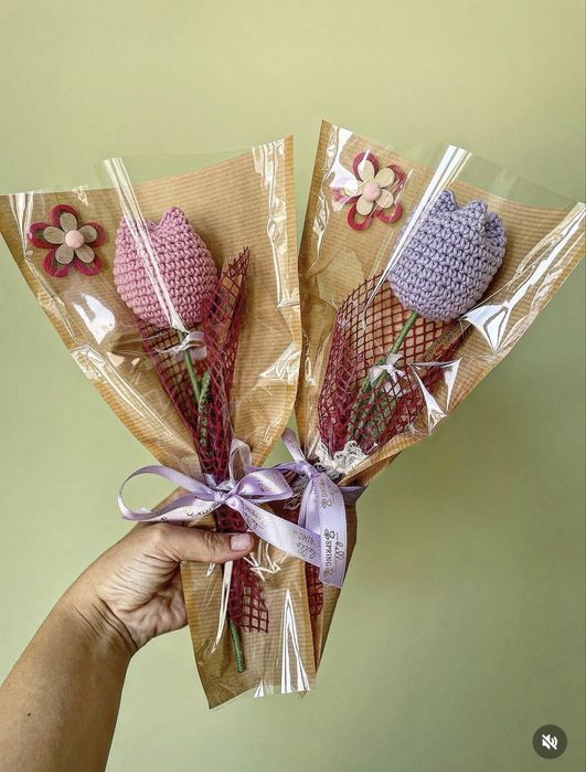 Букети от плетени цветя за подарък