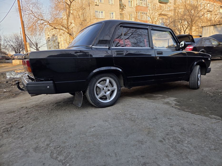 Продам ваз 2107 легенда