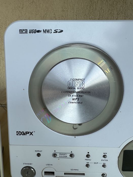 Mini sistem radio-cd