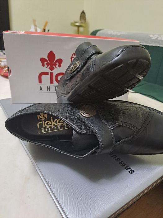 Обувки-Riker състояние, използвани