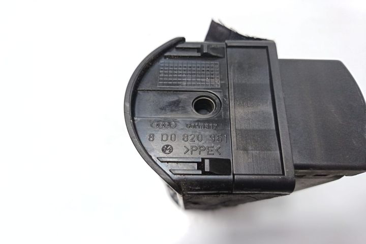 Grila ventilatie bord centru 8D0820952 Audi A4 B5