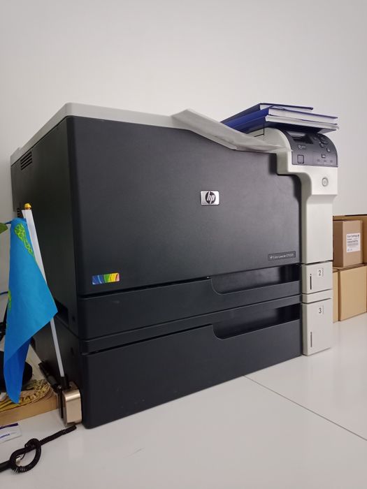 Принтер HP Color LaserJet CP5525dn A3