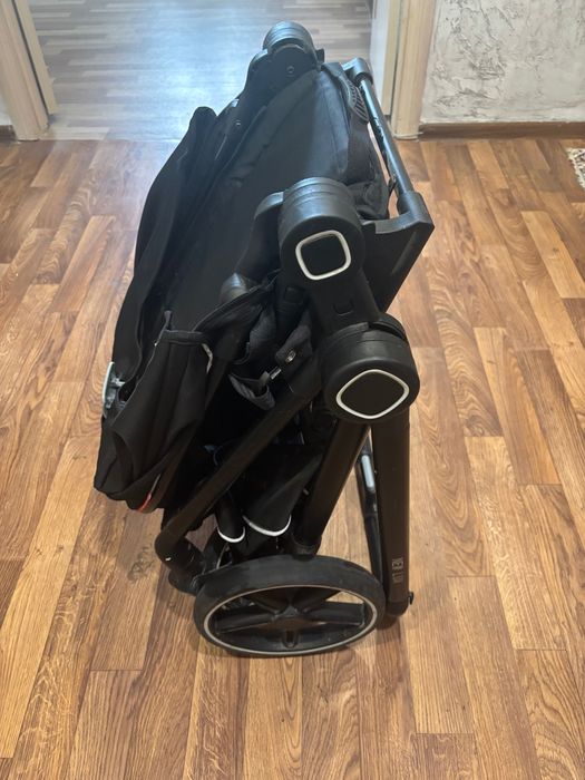 Продам детскую коляску