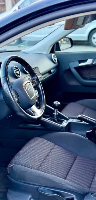 Audi a 3 8p sportback 2.0 170cp