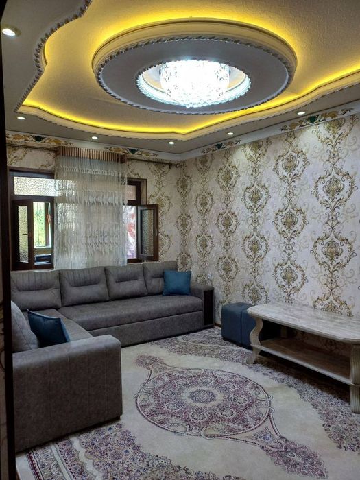 Пиодается 2х комнатная квартира на Авиасозлар 1 (RV)