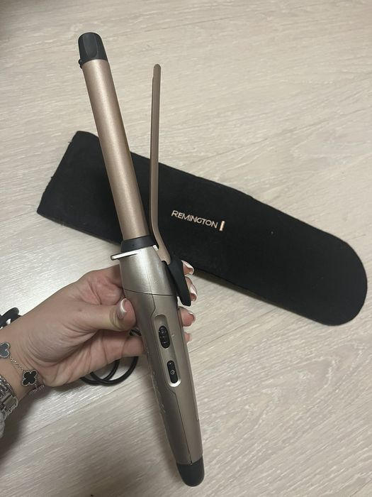 Продавам маша за къдрене Remington