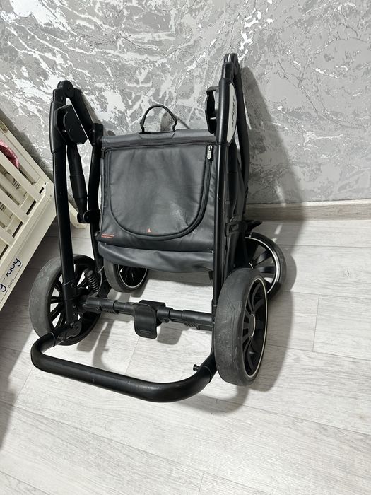 Продам детскую коляску Прогулочную Anex 2в 1