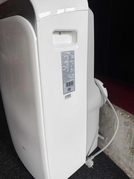 Aparat de aer conditionat mobil Star-Light 11600 BTU si incalzire