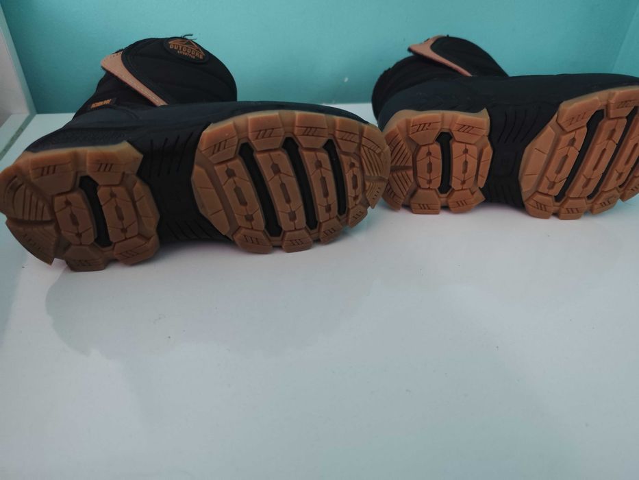 Детски зимни обувки номер 27