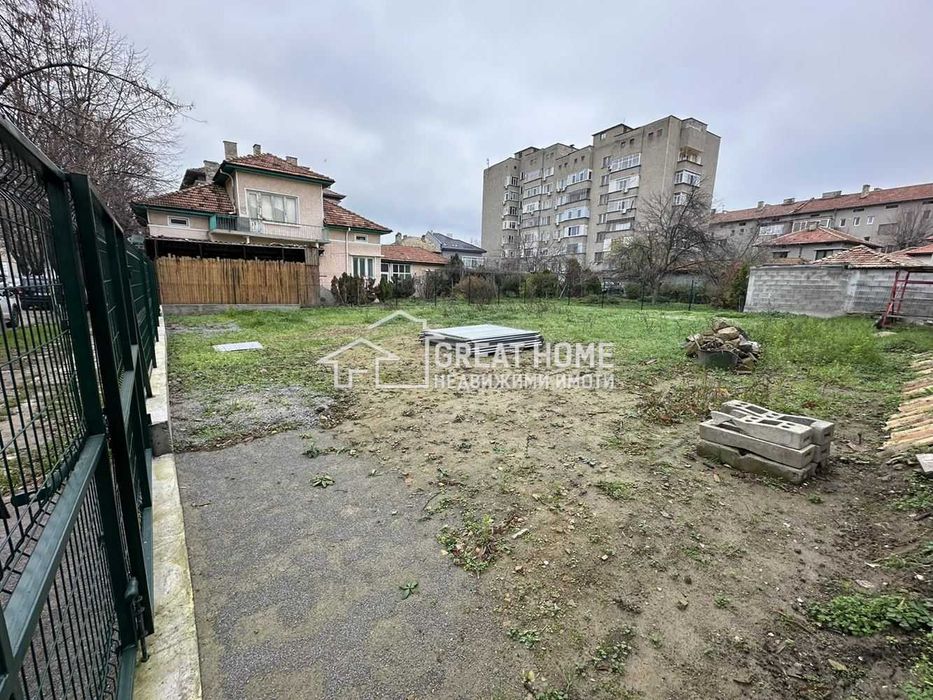 Дава се под наем Парцел в Търговище, Вароша - 420 кв.м за 255 € - Снимка #1
