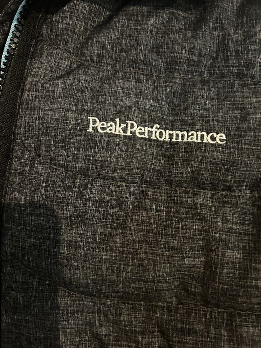 Яке за ски (пухенка) peak performance
