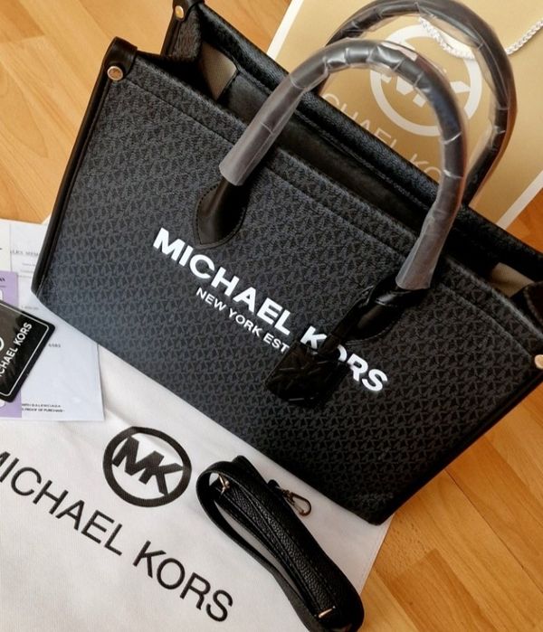 Geanta MK Maxi,,editie limitată, curea detasabila, saculet, etichetă