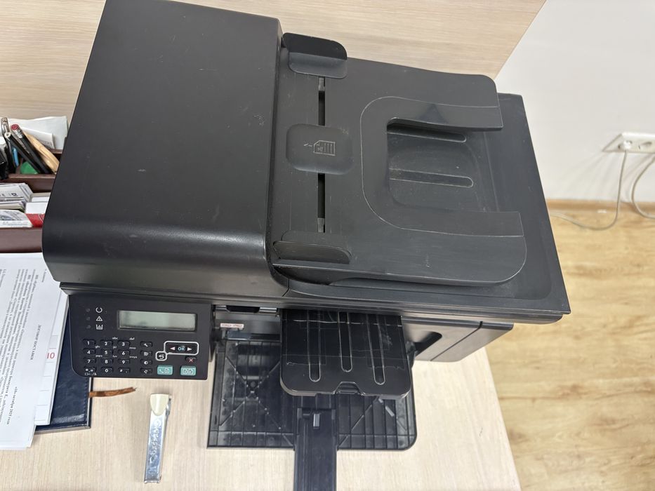 Принтер HP LaserJet M1212nf MFP