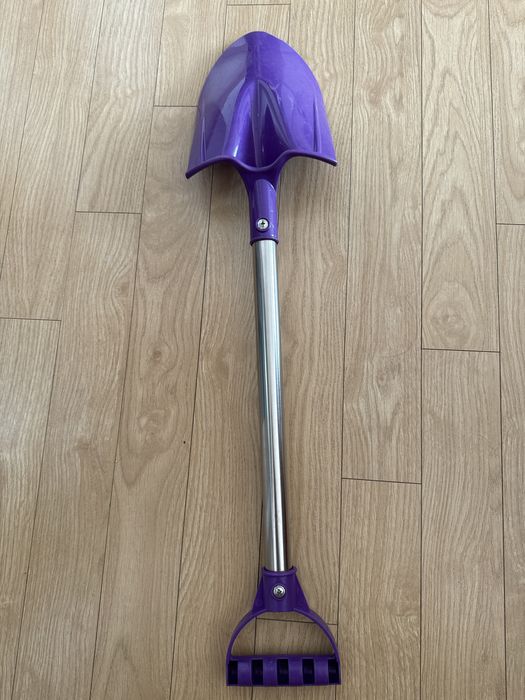 Продам лопату детскую