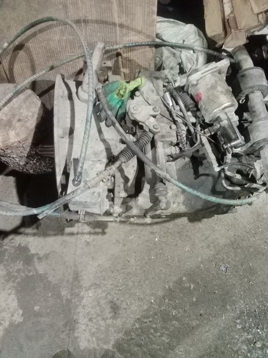 Продам,коробка автомобиля Howo!МКПП