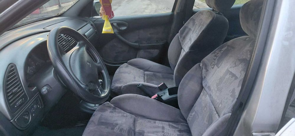Продавам Citroen xsara 1.6 i