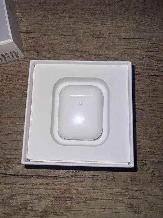 Airpods 2 в идеальном состояние