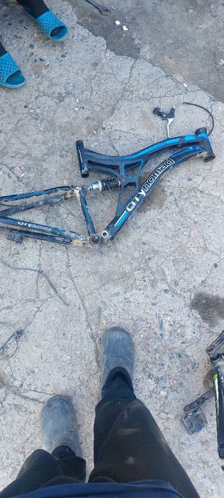 Продам рамы от велика