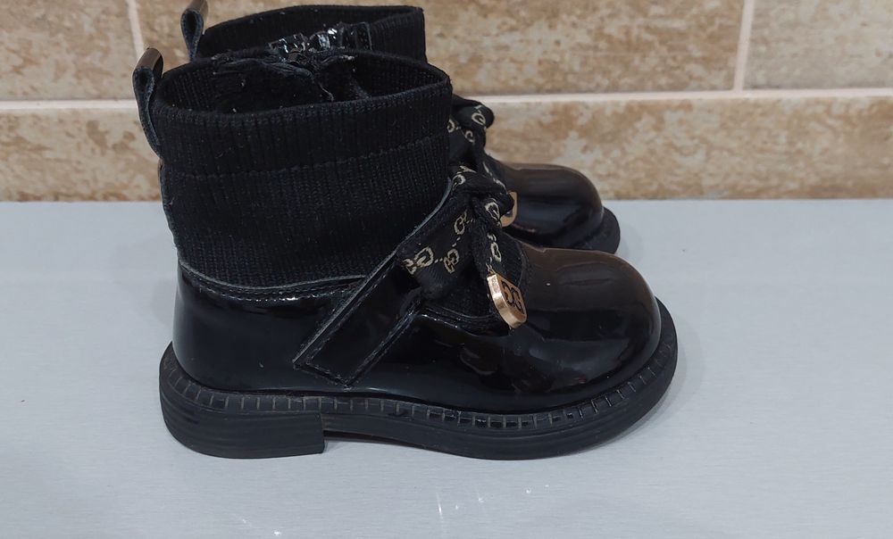 Ботиночки детские