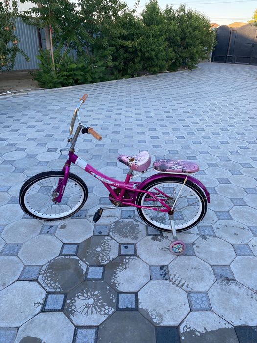 Велосипеды 1 спортивный 1 для девочек