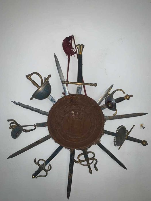 Panoplie cu sapte sabii