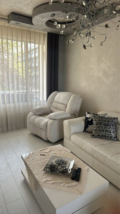 Дава се под наем Тристаен апартамент в с. Ягодово, Област Пловдив - 120 кв.м за 663 € - Снимка #19