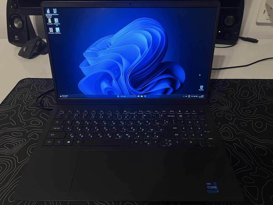 Лаптоп Dell Vostro 3510