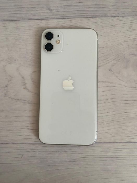 Продам Айфон 11 64 гб