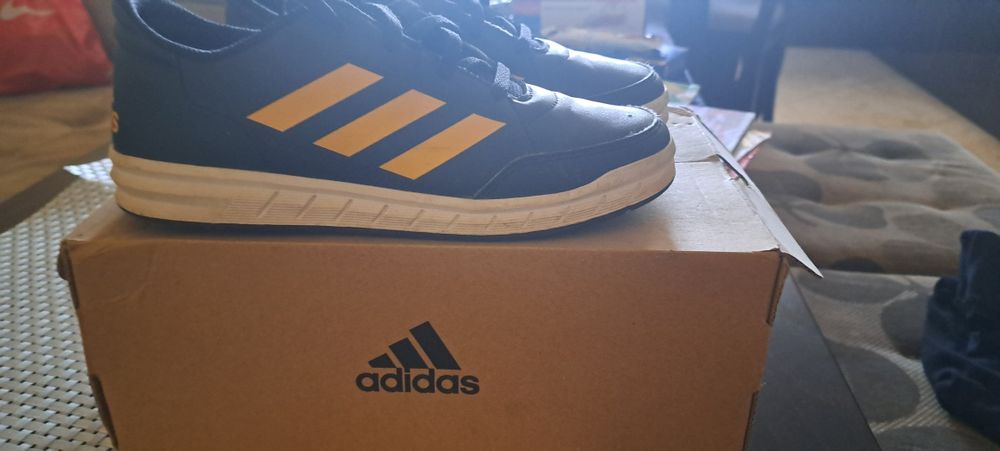 Оригинални маратонки adidass