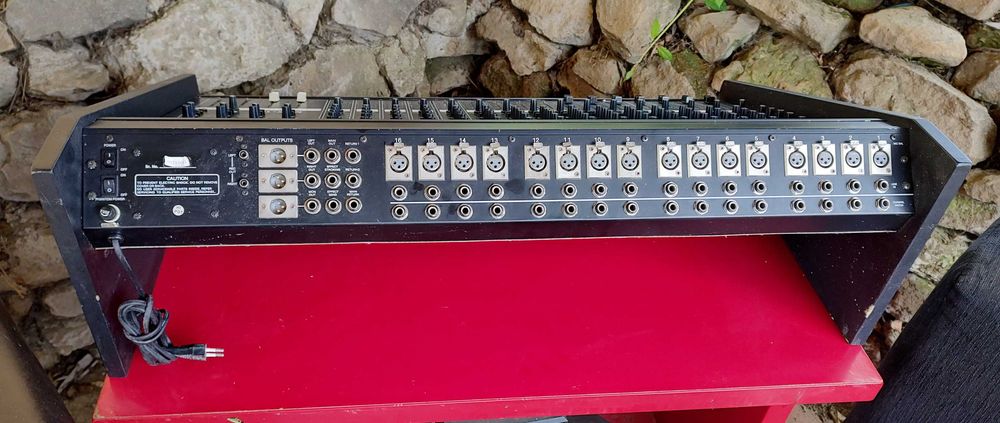 Mixer audio analog 16 canale Monarch Stageline MMX 1602 - vintage 1985