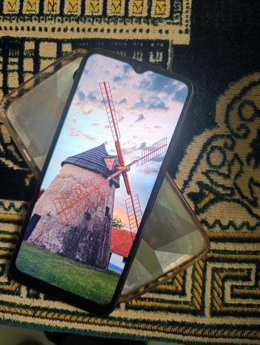Срочно продам redmi 9A