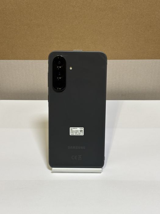 MDM vinde: Samsung A56 5G, 128GB, Awesome Graphite.