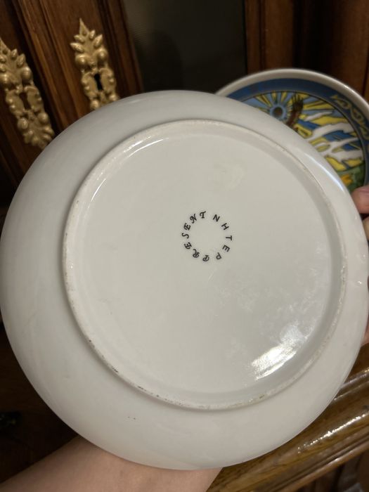 Сувенирные тарелки