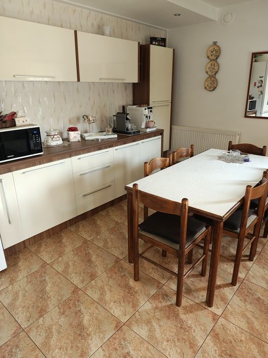 Vând casă în Dumbrăvița