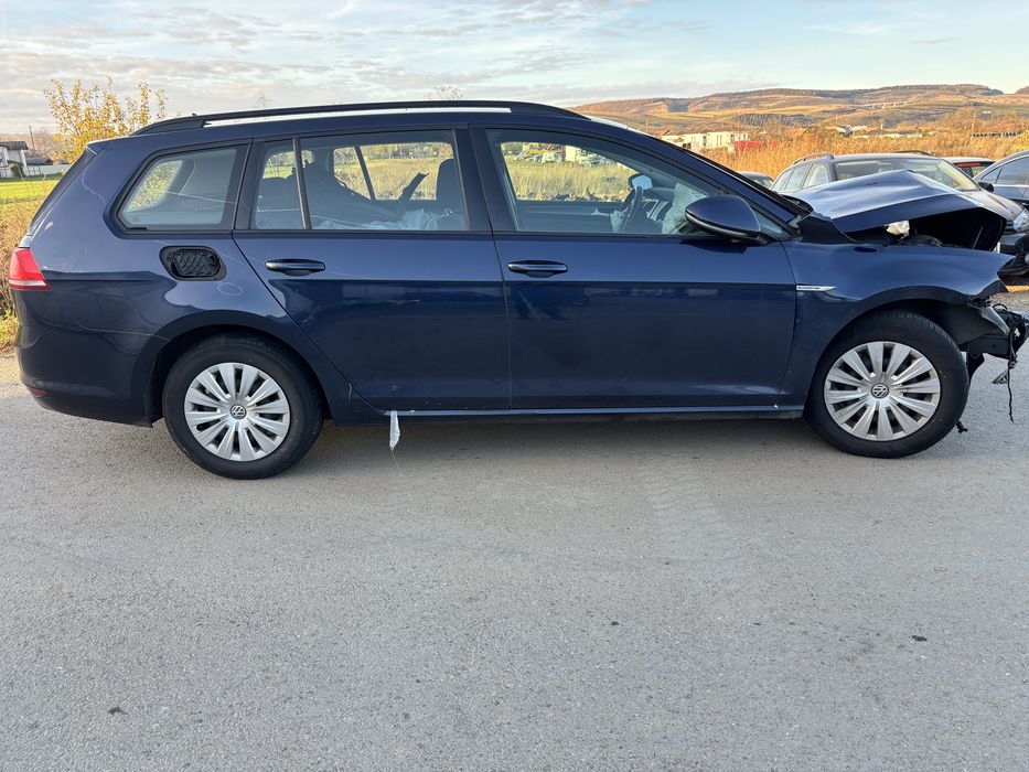 Dezmembrez VW Golf VII 1.6 TDI